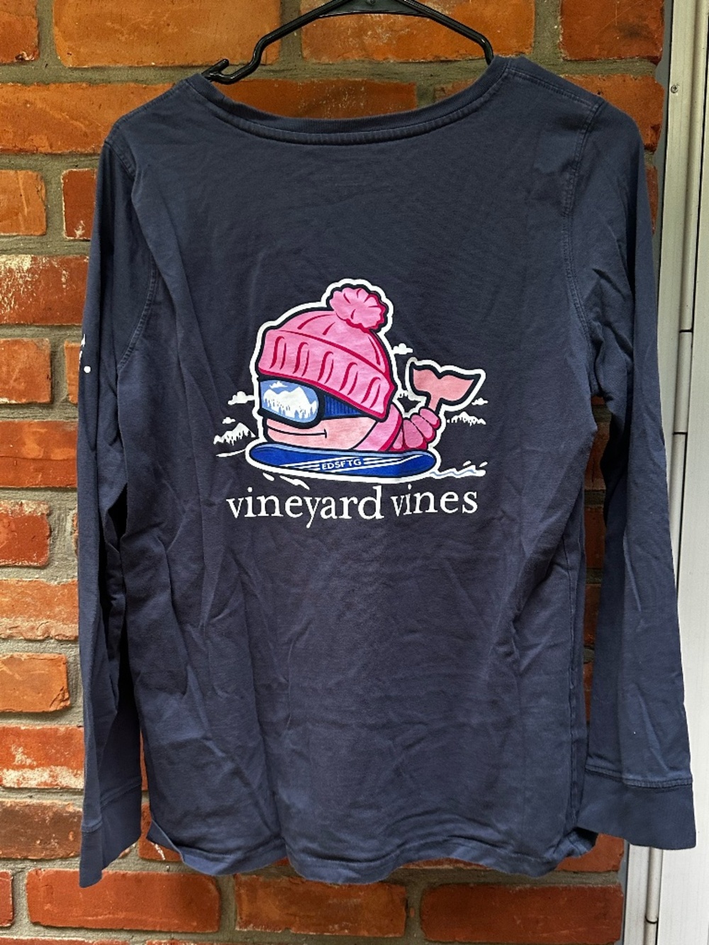 Vineyard Vines Long-Sleeve Snowboard Whale Pocket T-Shirt - Large
